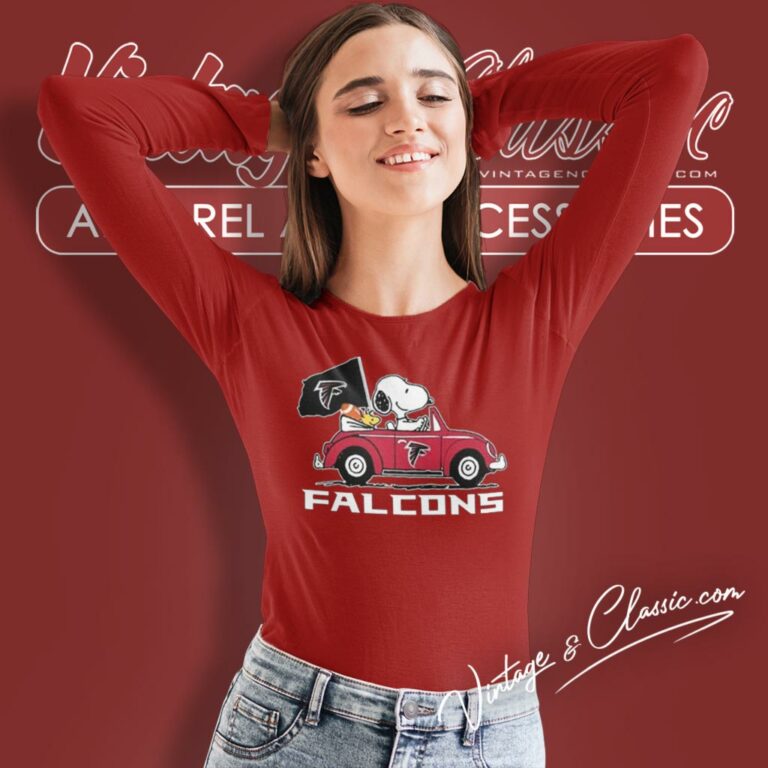 Snoopy Driving Car Atlanta Falcons Long Sleeve Tee Snoopy Driving Car Atlanta Falcons Long Sleeve Tee