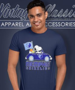 Snoopy Driving Car Memphis Grizzlies T Shirt