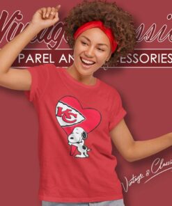 Snoopy Heart Love Kc Chiefs Women TShirt