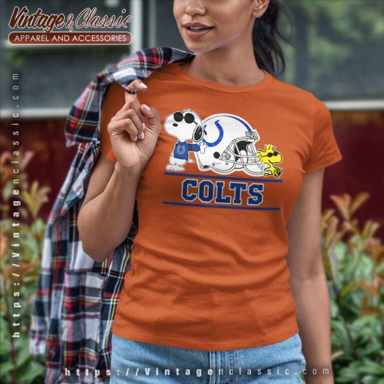 Snoopy Indianapolis Colts Nfl Football Women TShirt Snoopy Indianapolis Colts Nfl Football Women TShirt