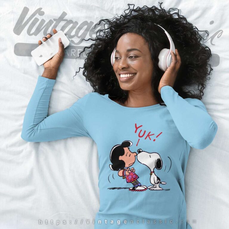 Snoopy Kissing Lucy Yuk Cute Long Sleeve Tee Snoopy Kissing Lucy Yuk Cute Long Sleeve Tee