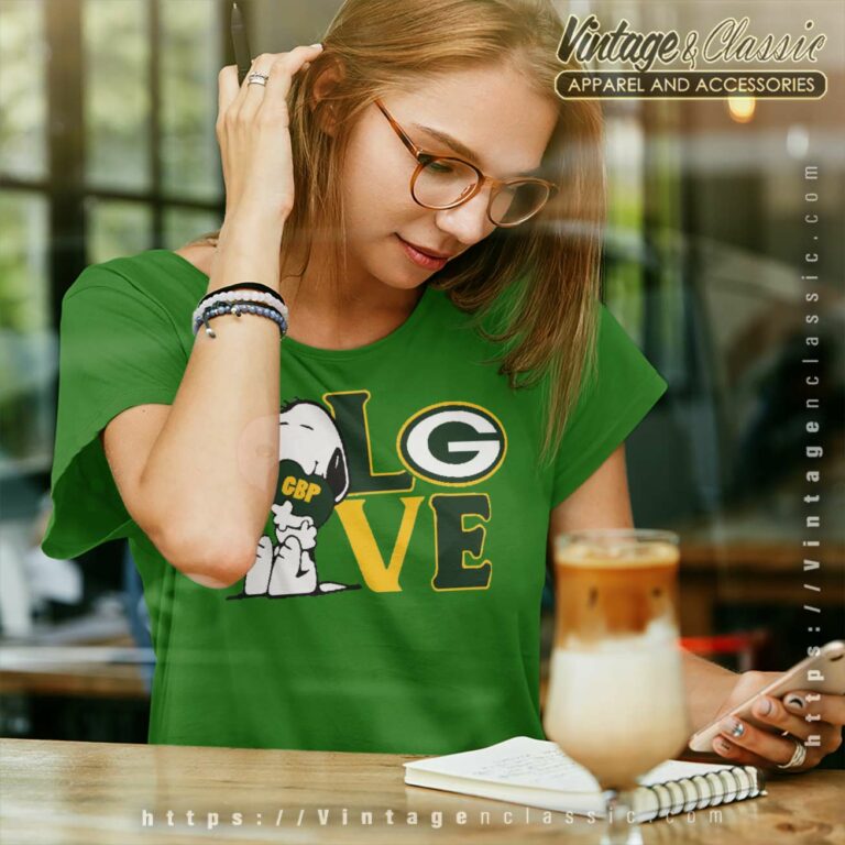 Snoopy Love Green Bay Packers Women TShirt Snoopy Love Green Bay Packers Women TShirt