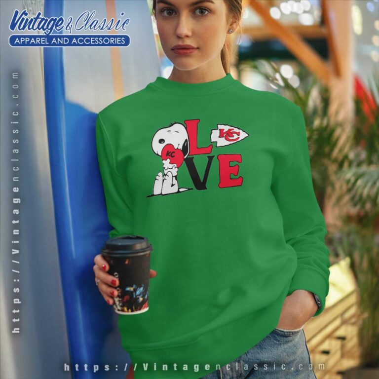 Snoopy Love Kansas City Chiefs Sweatshirt Snoopy Love Kansas City Chiefs Sweatshirt
