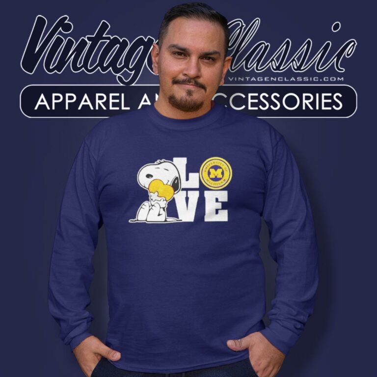Snoopy Love Michigan Wolverines Long Sleeve Tee Snoopy Love Michigan Wolverines Long Sleeve Tee