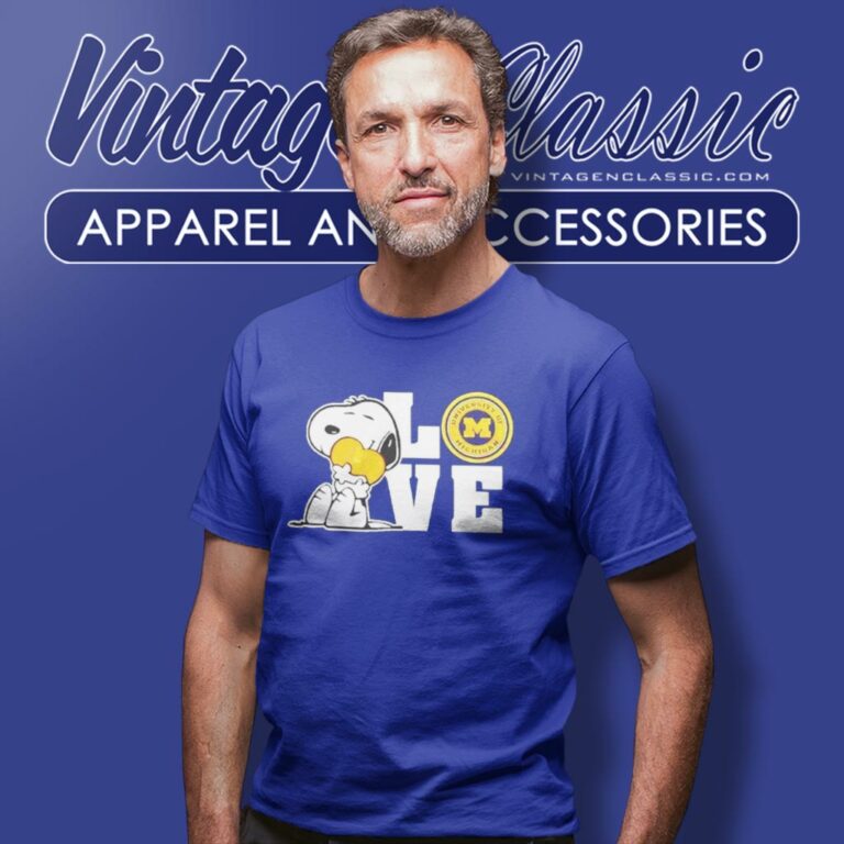 Snoopy Love Michigan Wolverines T Shirt Snoopy Love Michigan Wolverines T Shirt