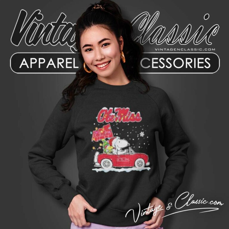 Snoopy Ole Miss Rebels Driver Car Christmas Sweatshirt Snoopy Ole Miss Rebels Driver Car Christmas Sweatshirt