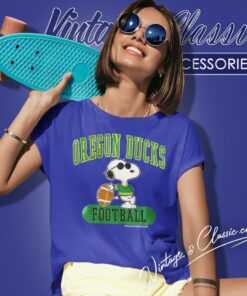 Snoopy Oregon Duck Football Women T Shirt