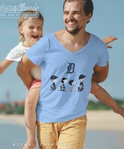 Snoopy Peanut Characters Detroit Tigers Shirt 4 Snoopy Peanut Characters Detroit Tigers V Neck TShirt