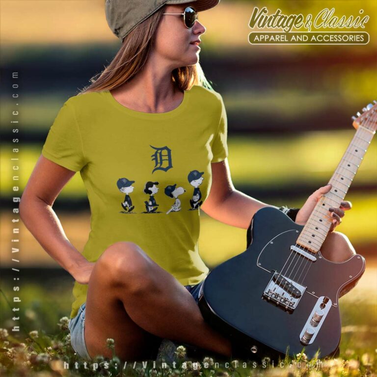 Snoopy Peanut Characters Detroit Tigers Women TShirt Snoopy Peanut Characters Detroit Tigers Women TShirt