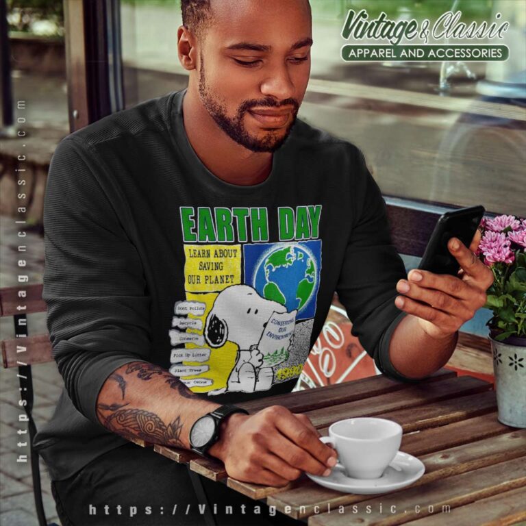 Snoopy Peanuts Earth Day 90s Sweatshirt Snoopy Peanuts Earth Day 90s Sweatshirt