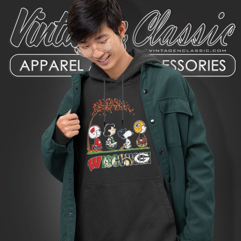 Snoopy Peanuts Loves Fall And Wisconsin Green Bay Packers Milwaukee Bucks Brewers Hoodie Snoopy Peanuts Loves Fall And Wisconsin Green Bay Packers Milwaukee Bucks Brewers Hoodie