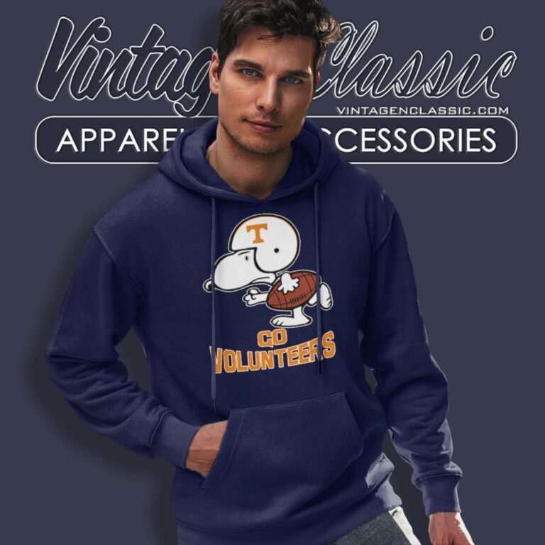 Snoopy Peanuts Tennessee Volunteers Hoodie Snoopy Peanuts Tennessee Volunteers Hoodie