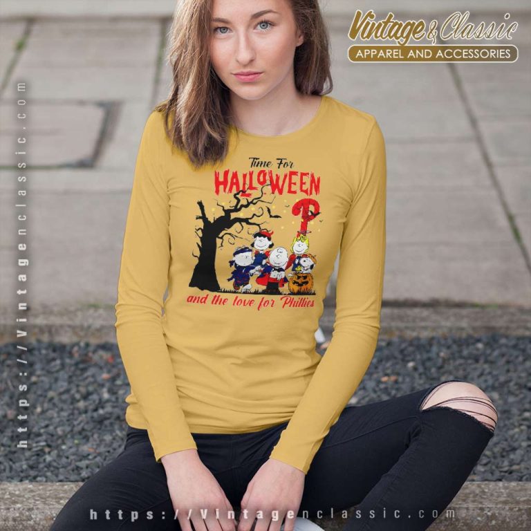 Snoopy Peanuts Time For Halloween And The Love For Philadelphia Phillies Long Sleeve Tee Snoopy Peanuts Time For Halloween And The Love For Philadelphia Phillies Long Sleeve Tee