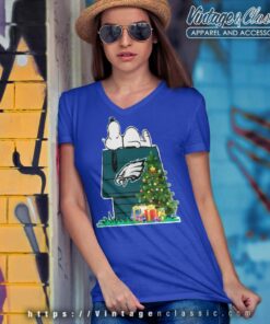 Snoopy Philadelphia Eagles Christmas V Neck TShirt