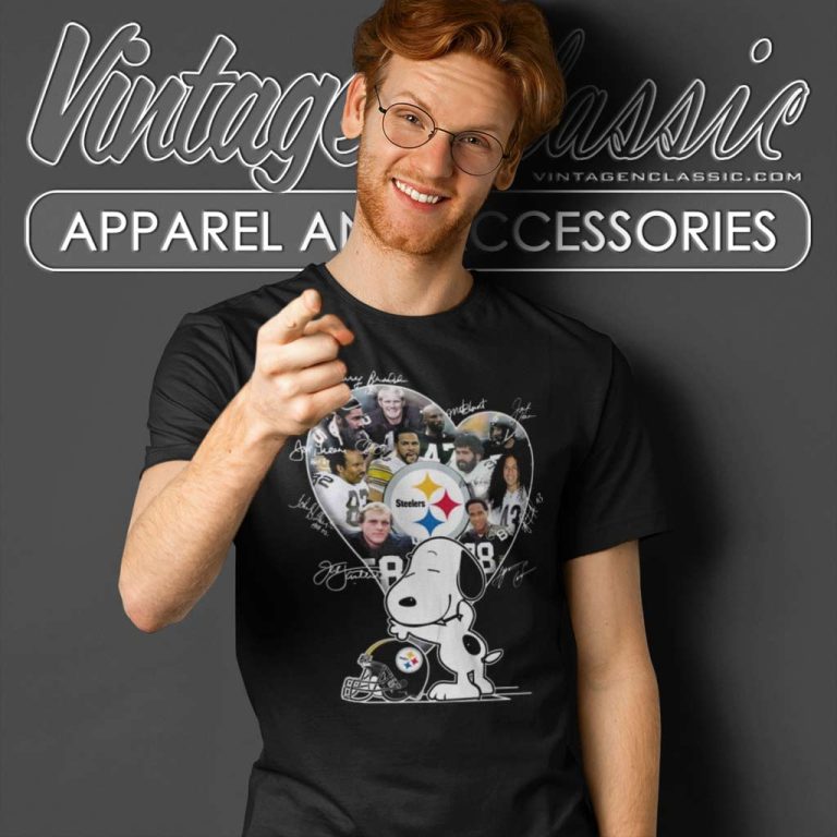 Snoopy Pittsburgh Steelers Players Signatures T Shirt Snoopy Pittsburgh Steelers Players Signatures T Shirt