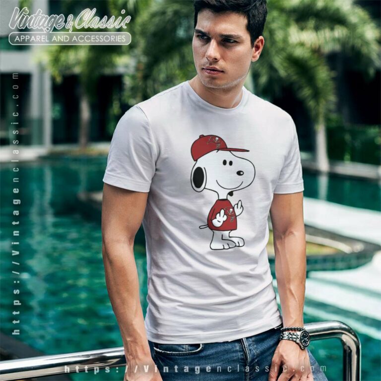 Snoopy Tampa Bay Buccaneers T Shirt Snoopy Tampa Bay Buccaneers T Shirt