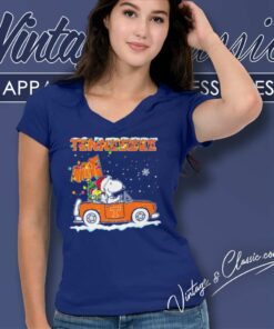 Snoopy Tennessee Volunteers Driver Car Christmas V Neck TShirt