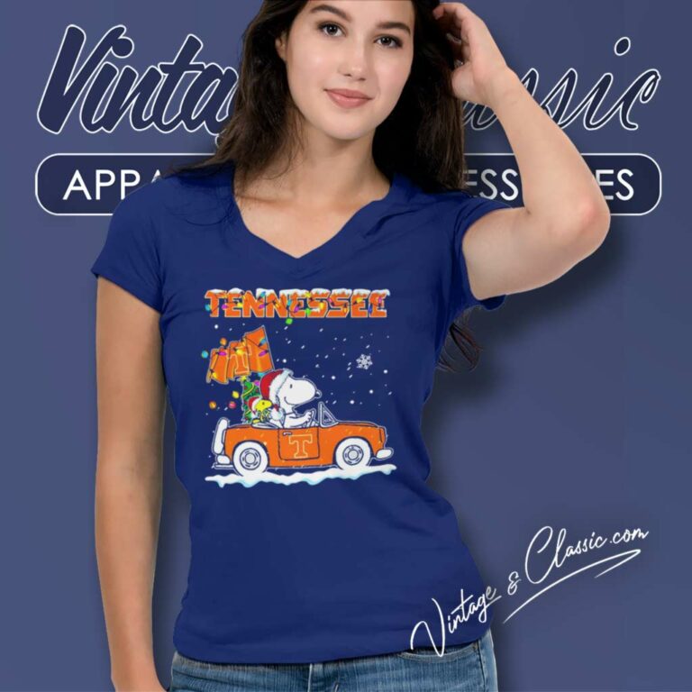 Snoopy Tennessee Volunteers Driver Car Christmas V Neck TShirt Snoopy Tennessee Volunteers Driver Car Christmas V Neck TShirt
