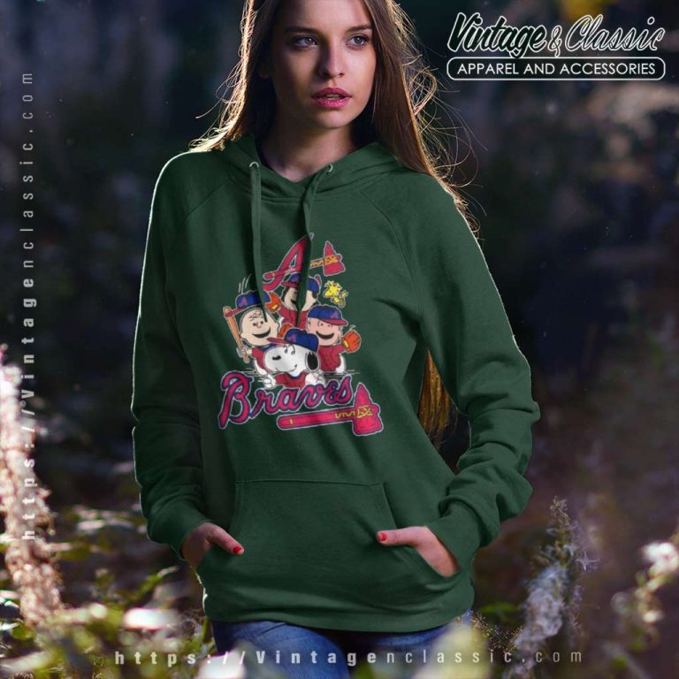 Snoopy The Peanuts Atlanta Braves Hoodie Snoopy The Peanuts Atlanta Braves Hoodie