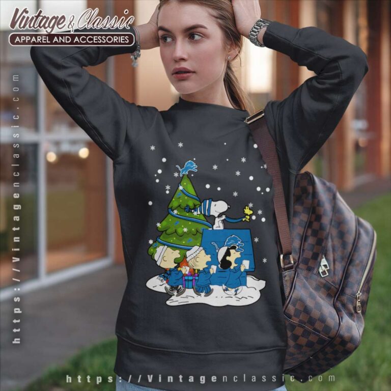 Snoopy Peanuts Detroit Lions Christmas Sweatshirt Snoopy Peanuts Detroit Lions Christmas Sweatshirt
