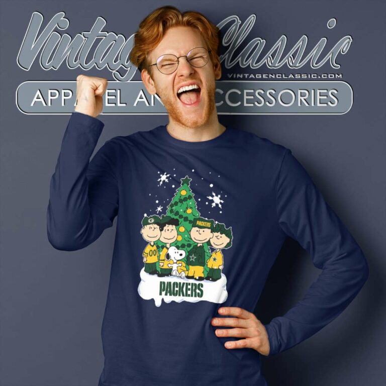 Snoopy The Peanuts Green Bay Packers Christmas Long Sleeve Tee Snoopy The Peanuts Green Bay Packers Christmas Long Sleeve Tee