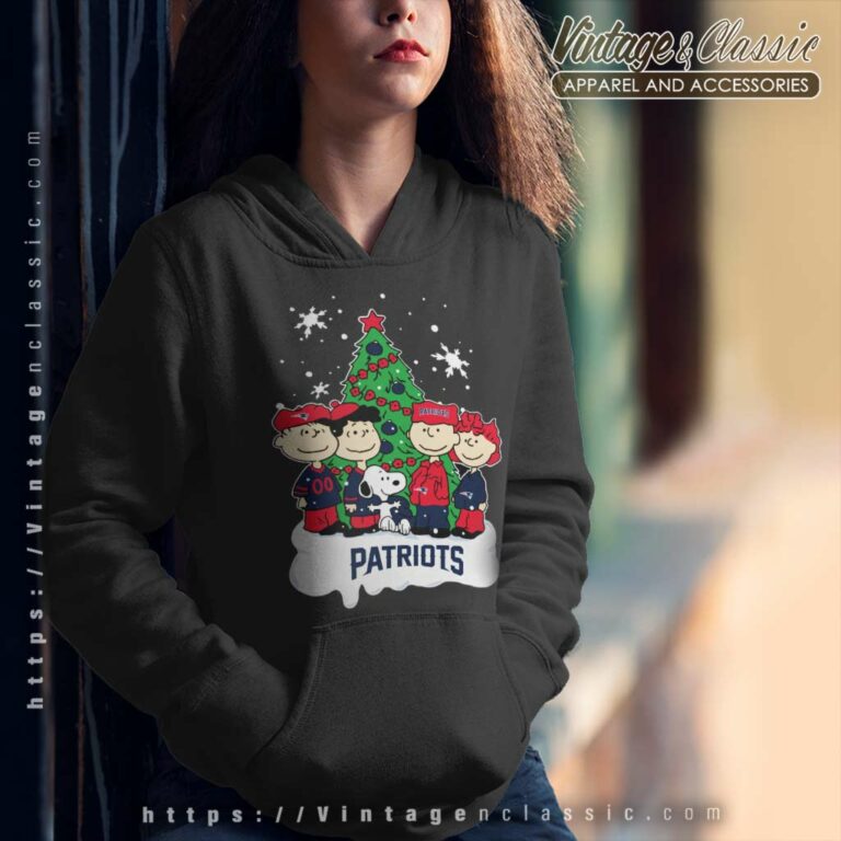Snoopy The Peanuts New England Patriots Christmas Hoodie Snoopy The Peanuts New England Patriots Christmas Hoodie