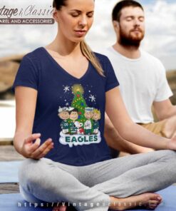 Snoopy The Peanuts Philadelphia Eagles Christmas V Neck TShirt