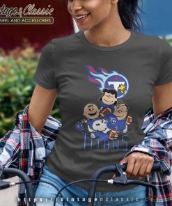 Snoopy The Peanuts Tennessee Titans Women TShirt