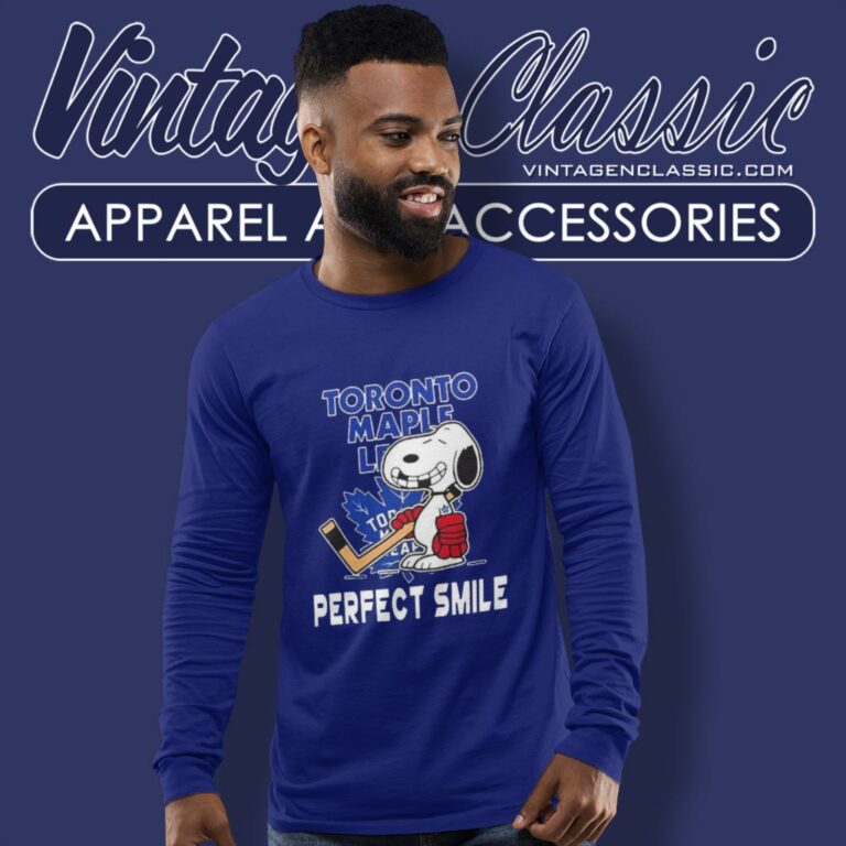 Snoopy Toronto Maple Leafs Perfect Smile 2023 Playoff Long Sleeve Tee Snoopy Toronto Maple Leafs Perfect Smile 2023 Playoff Long Sleeve Tee