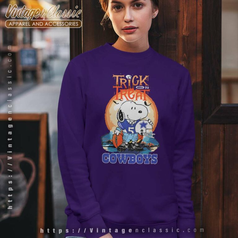 Snoopy Trick Or Treat Dallas Cowboys Halloween Sweatshirt Snoopy Trick Or Treat Dallas Cowboys Halloween Sweatshirt