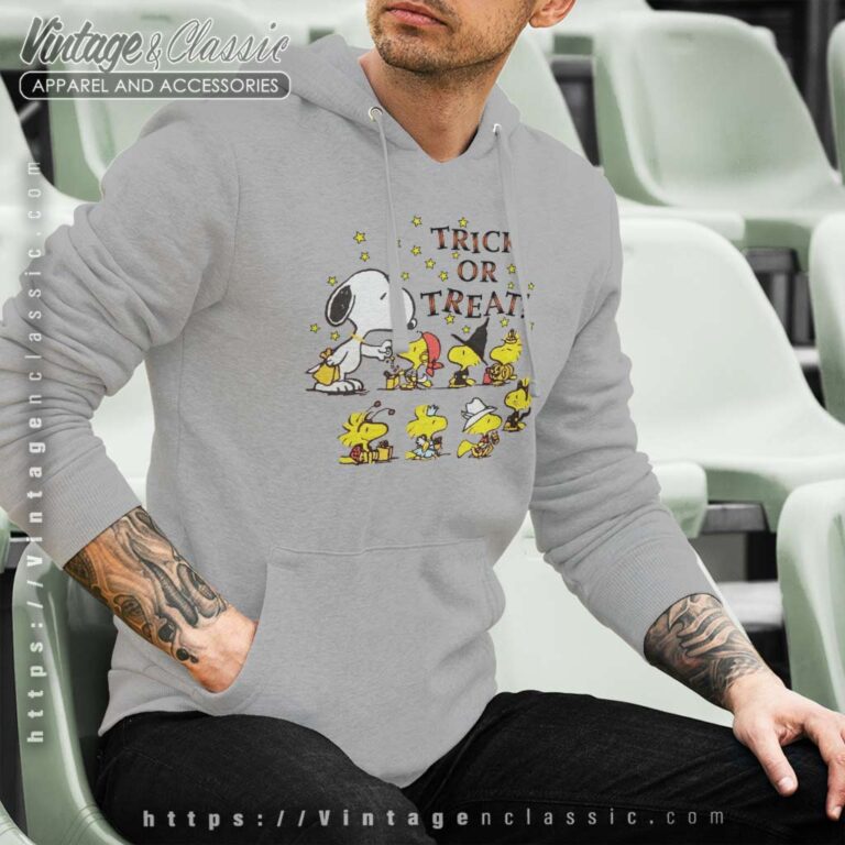 Snoopy Witch Woodstock Halloween Trick Or Treat Hoodie Snoopy Witch Woodstock Halloween Trick Or Treat Hoodie