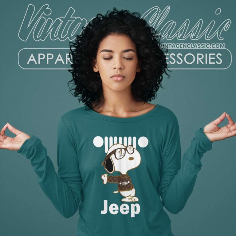 Snoopy With Jeep Cute Long Sleeve Tee Snoopy With Jeep Cute Long Sleeve Tee