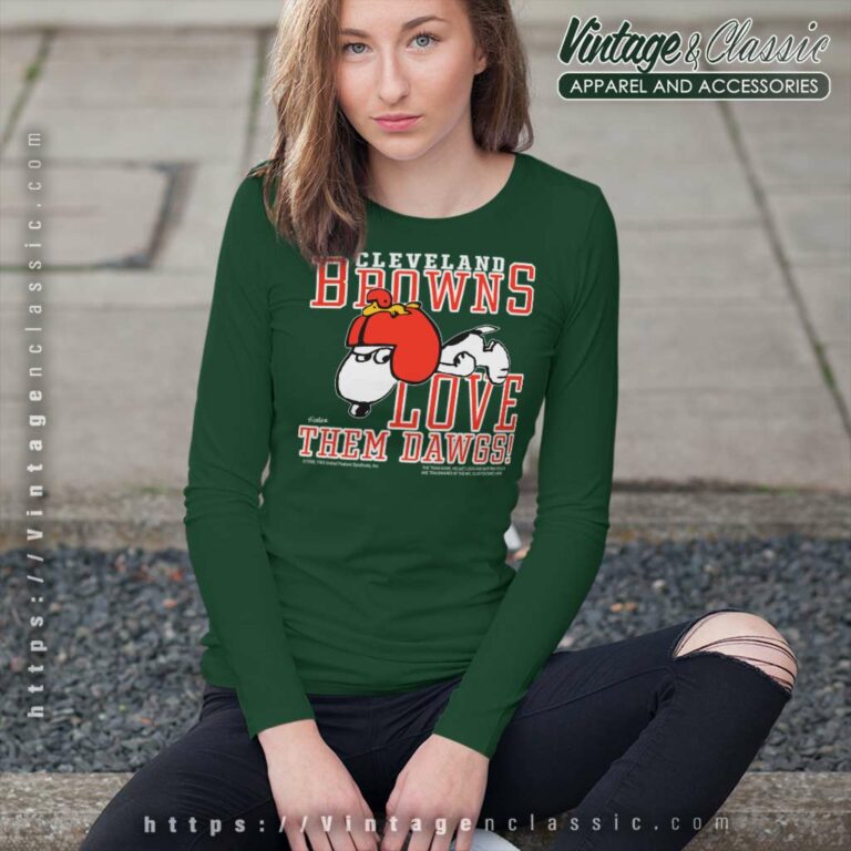 Snoopy Woodstock Cleveland Browns NFL Long Sleeve Tee Snoopy Woodstock Cleveland Browns NFL Long Sleeve Tee