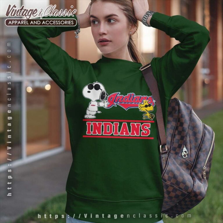 Snoopy Woodstock Cleveland Indians Sweatshirt Snoopy Woodstock Cleveland Indians Sweatshirt