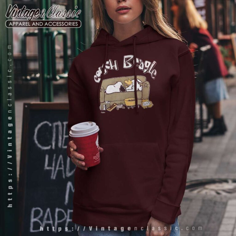 Snoopy Woodstock Couch Beagle 80s Hoodie Snoopy Woodstock Couch Beagle 80s Hoodie