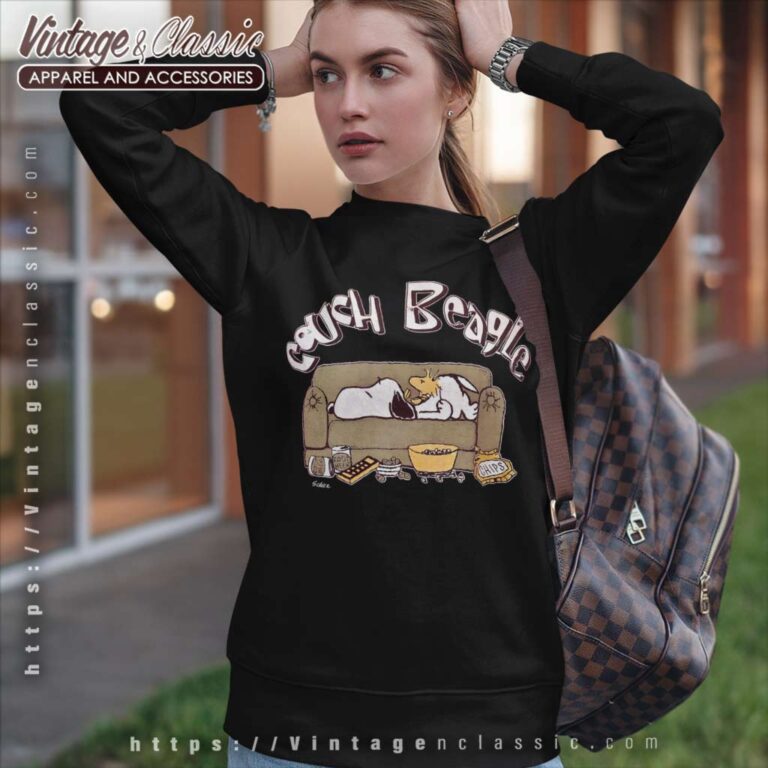 Snoopy Woodstock Couch Beagle 80s Sweatshirt Snoopy Woodstock Couch Beagle 80s Sweatshirt