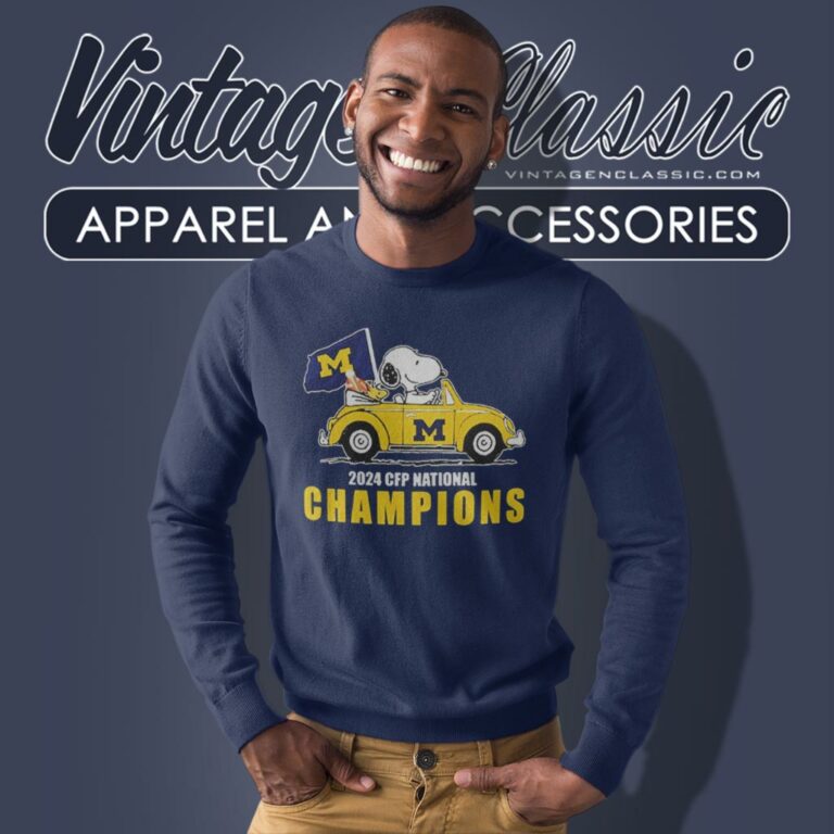 Snoopy Woodstock Drive Car Michigan Wolverines 2024 Cfp National Champions Sweatshirt Snoopy Woodstock Drive Car Michigan Wolverines 2024 Cfp National Champions Sweatshirt