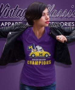 Snoopy Woodstock Drive Car Michigan Wolverines 2024 Cfp National Champions V Neck TShirt