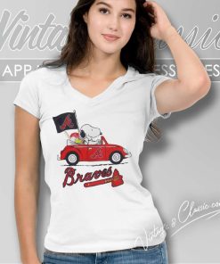 Snoopy Woodstock Driving Car Atlanta Braves V Neck TShirt