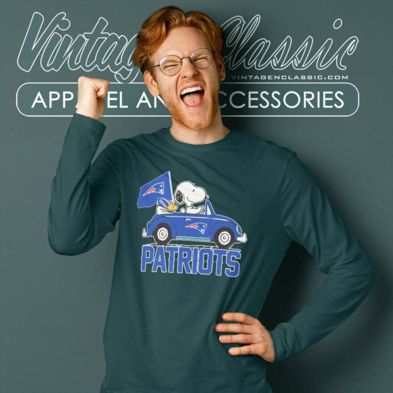 Snoopy Woodstock Driving Car New England Patriots Long Sleeve Tee Snoopy Woodstock Driving Car New England Patriots Long Sleeve Tee