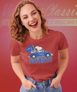 Snoopy Woodstock Driving Car New England Patriots Women TShirt