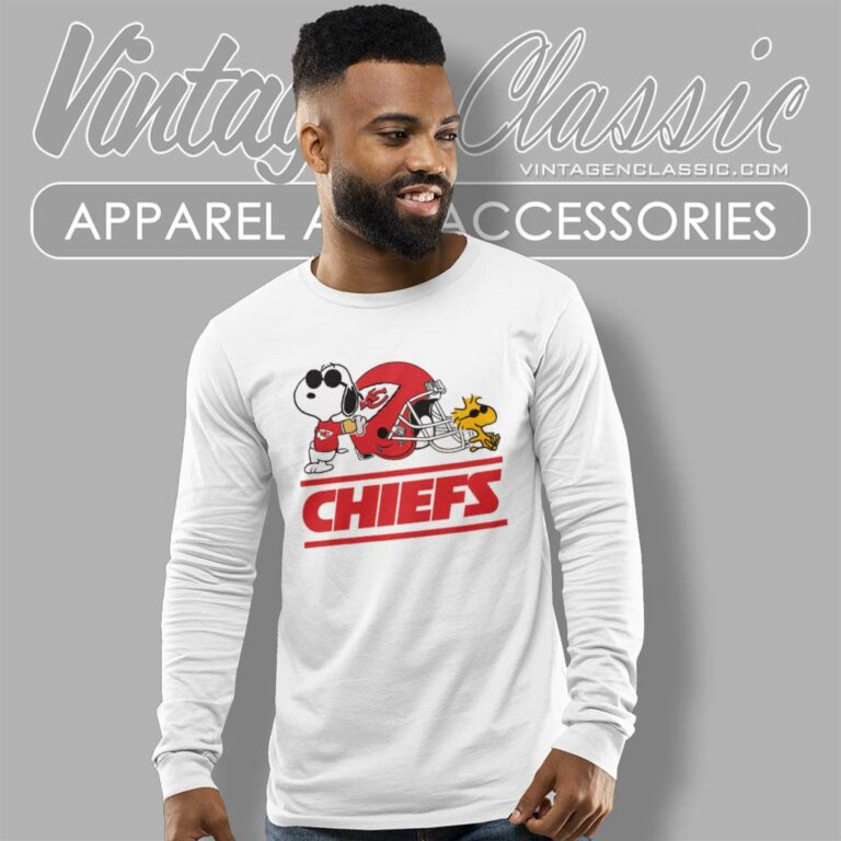 Snoopy Woodstock Kansas City Chiefs Long Sleeve Tee Snoopy Woodstock Kansas City Chiefs Long Sleeve Tee