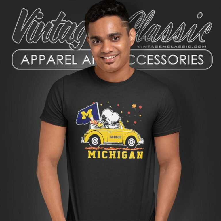 Snoopy Woodstock On Car Michigan Wolverines Go Blue T Shirt Snoopy Woodstock On Car Michigan Wolverines Go Blue T Shirt
