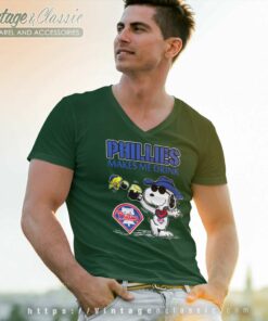 Snoopy Woodstock Philadelphia Phillies Make Me Drink V Neck TShirt