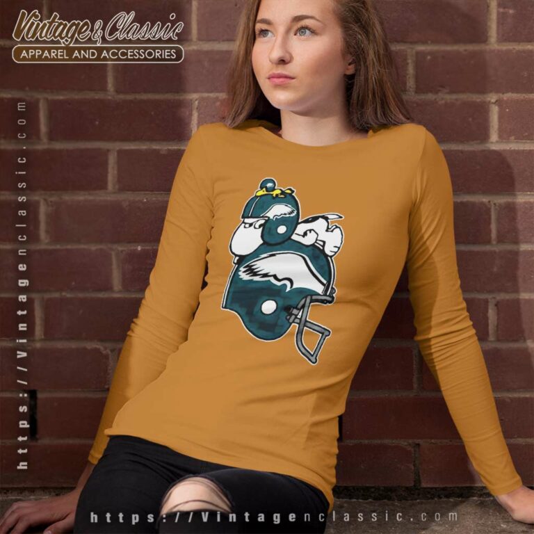 Snoopy Woodstock Resting On Philadelphia Eagles Helmet Long Sleeve Tee Snoopy Woodstock Resting On Philadelphia Eagles Helmet Long Sleeve Tee