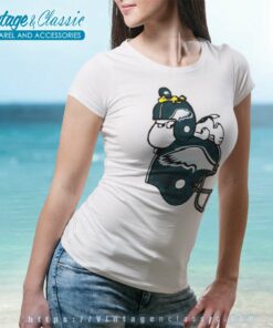 Snoopy Woodstock Resting On Philadelphia Eagles Helmet Women TShirt