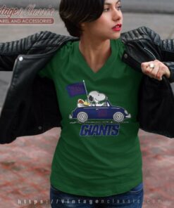Snoopy Woodstock Ride The New York Giants Car Nfl V Neck TShirt