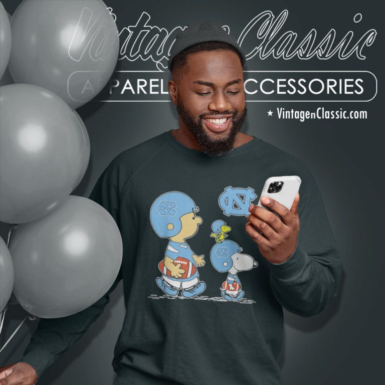 Snoopy Woodstock Wear Hat North Carolina Tar Heels Football Sweatshirt Snoopy Woodstock Wear Hat North Carolina Tar Heels Football Sweatshirt