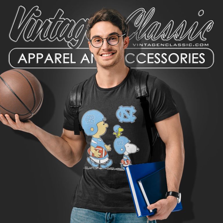 Snoopy Woodstock Wear Hat North Carolina Tar Heels Football T Shirt Snoopy Woodstock Wear Hat North Carolina Tar Heels Football T Shirt