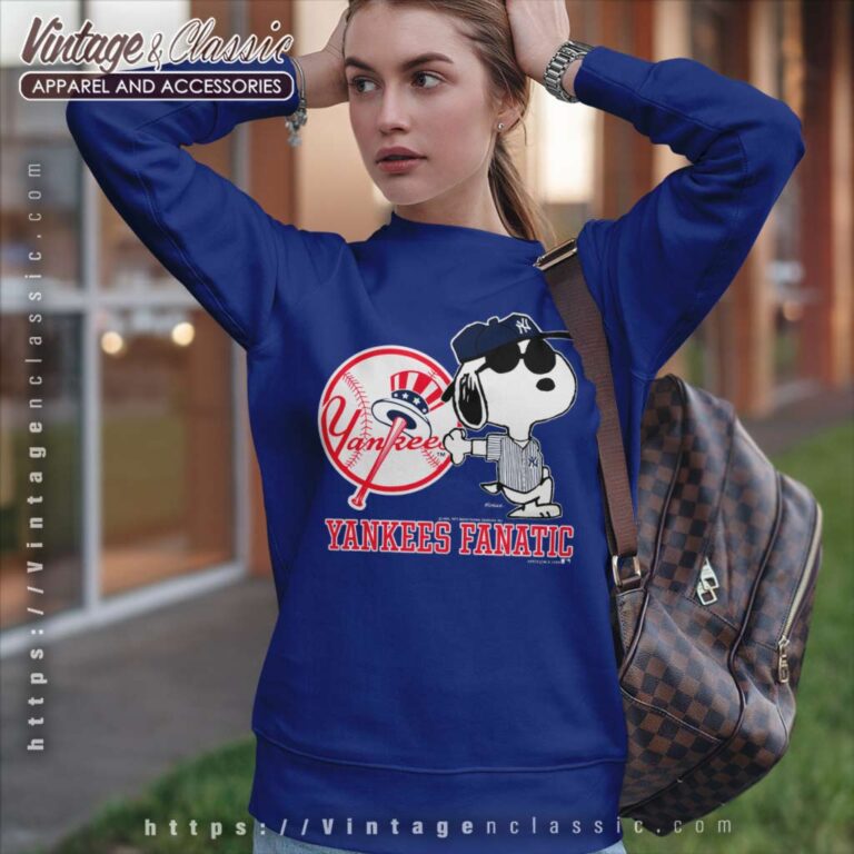 Snoopy Yankees Fanatic MLB Sweatshirt Snoopy Yankees Fanatic MLB Sweatshirt
